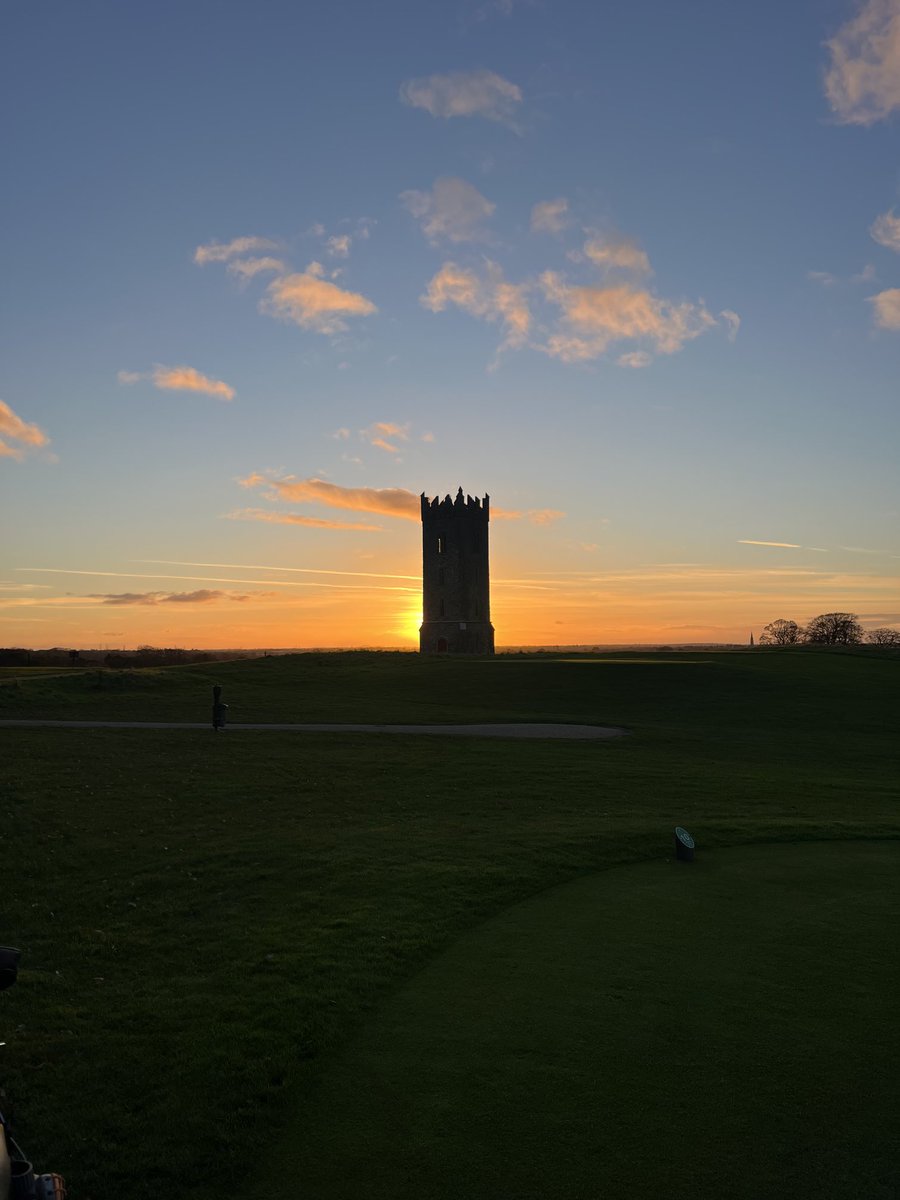 ⁦<a href="/CartonHouseGolf/">Carton House Golf</a>⁩ creates some wonderful photos on an autumn 🍂 evening