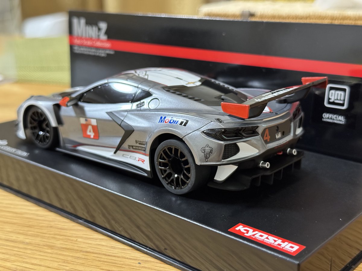 ヤフオクで新品ケース汚れみたいなのが格安で出とったからめちゃ久しぶりにオートスケール買ってもた
ガンメタだったから買ったようなもん