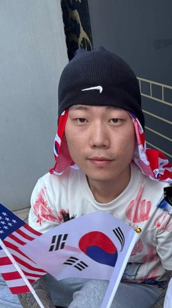 VelvetMirae's tweet image. (스레드 펌)
애국청년 3일째 실종
공유 부탁드립니다

threads.com/@aegukbird/pos…