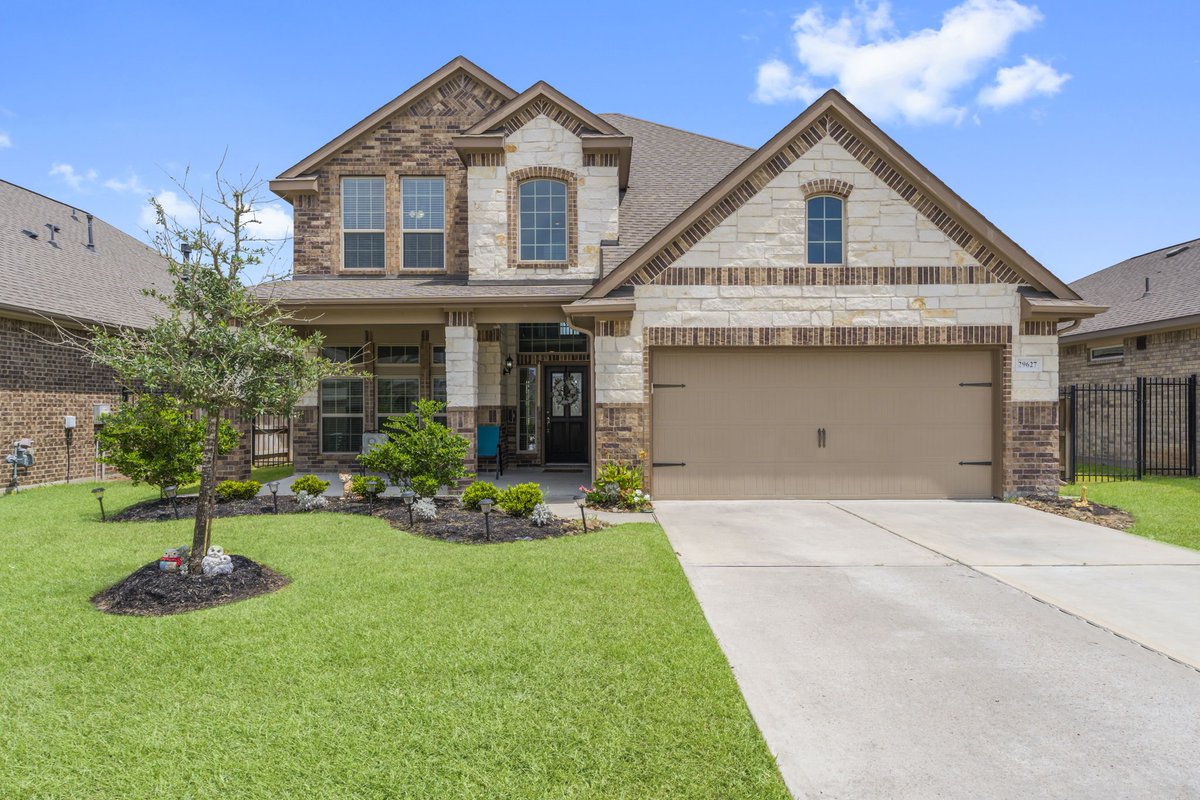 Don't miss a chance to see a beautiful property! Join us for an open house in The Molina Team.
- Manuel Molina #503903 with RE/MAX ONE - The Woodlands &amp; Spring
- Contact me at 281.507.6923