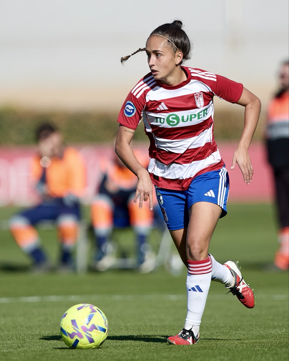 🙌 Yoli Sierra quiere buscar la reacción del Granada

#LigaFMoeve | #GranadaAthletic