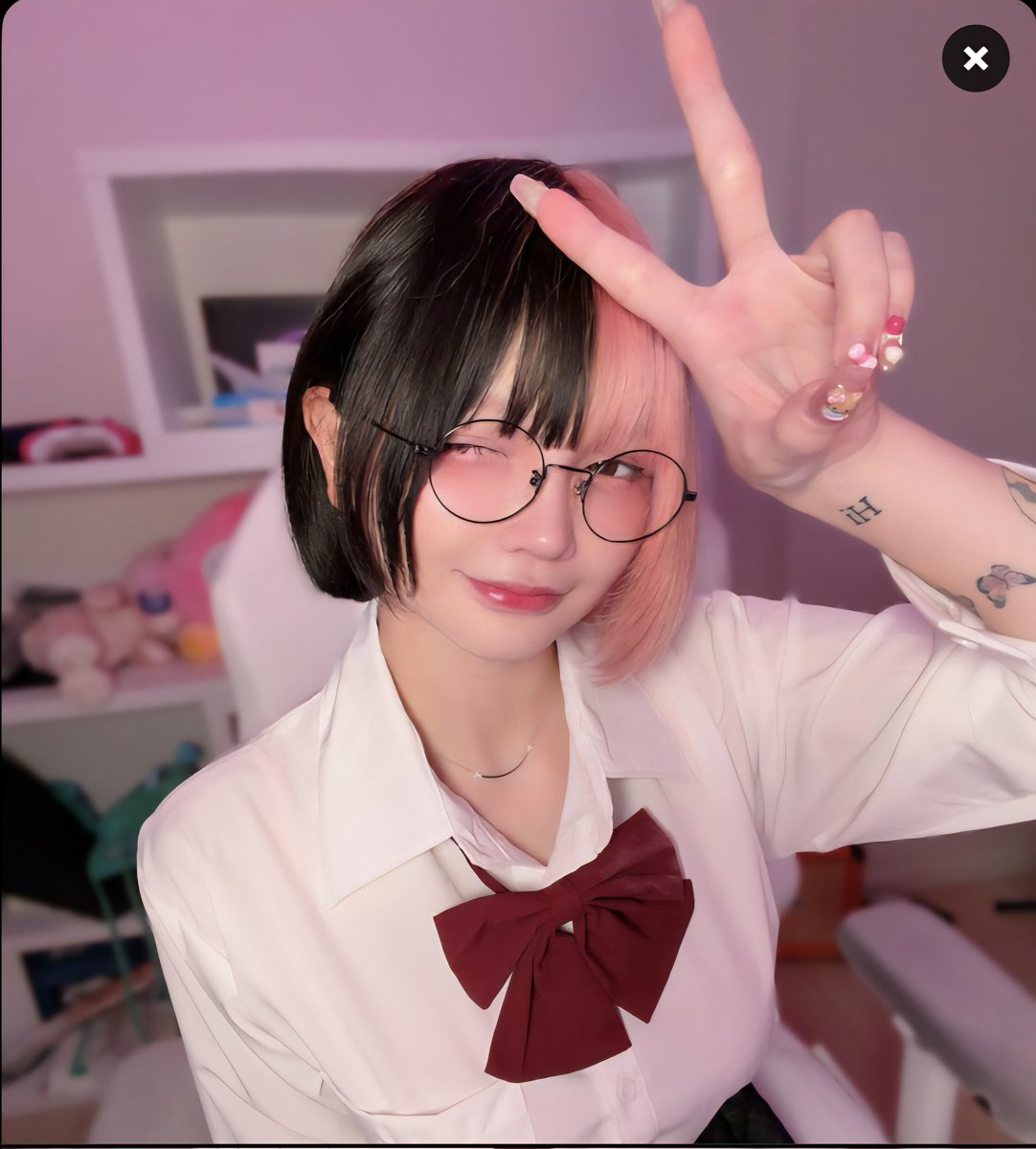 今から21:00~ YouTubeで生配信するよ❣️

今日はライフアフターをしながら"コメントをたくさん読む日"にするために、逆に企画とかはないよ~ 🙅

ダウンロードはここから！⬇⬇⬇
https://t.co/cNpN0e9cKC

質問でも相談でも聞いて欲しいことでもなんでもコメントして~😍💕 

答えながらのんびりゲームするね♡

配信ここから:https://t.co/RqdFzsXO1F

※今日は制服だよん☺️🌸🎶