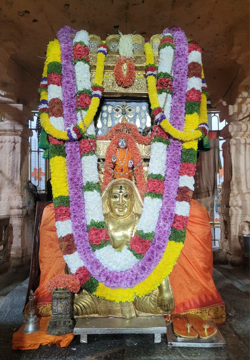 SGurumathaji's tweet image. Guruve sharanam Shri raghavendra swamy blessings to all 🙏🏻🙏🏻🙏🏻