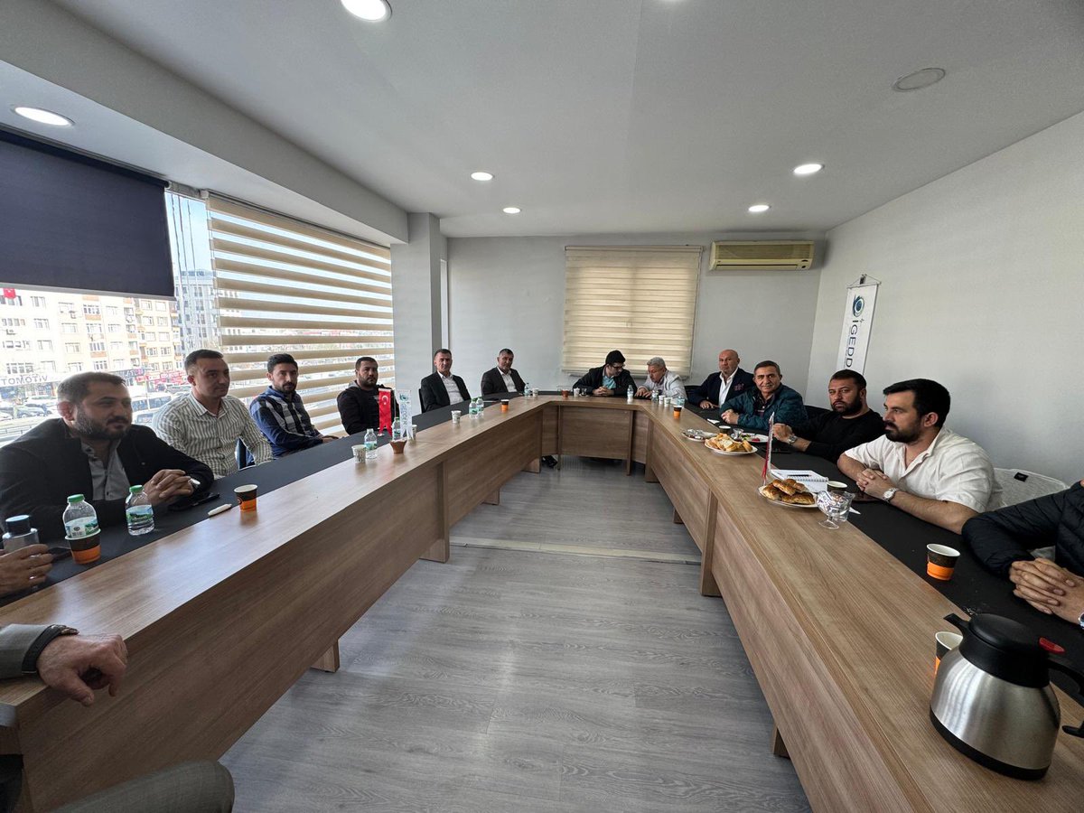 Metal sektörümüzün kıymetli temsilcileri ile verimli bir toplantı gerçekleştirdik. Başdenetçi Samet Yücel beyefendi ‘ye katılımlarından dolayı teşekkür ederiz.