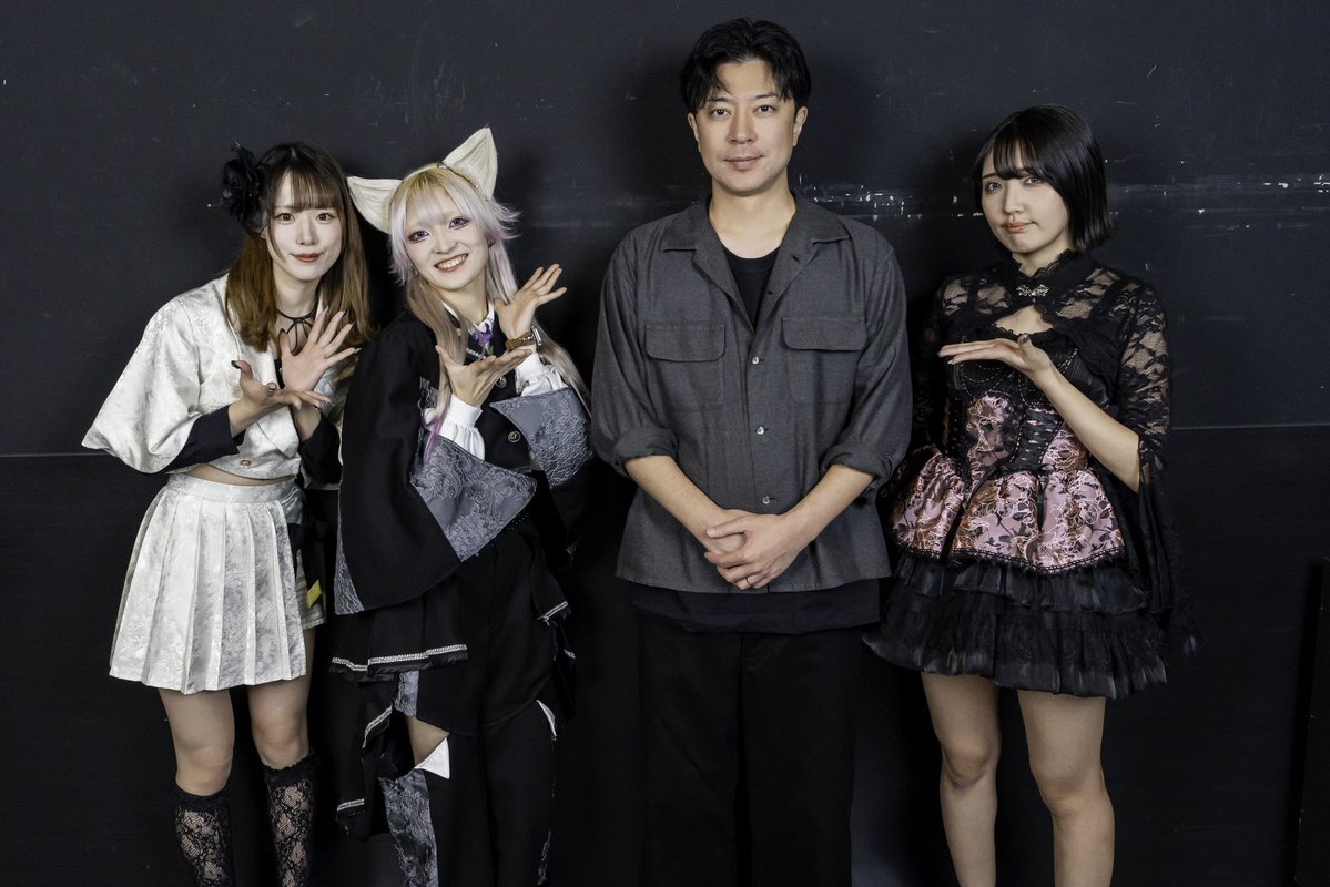 AkibaDungeon's tweet image. 岸田メルトークショー

ヲドルマヨナカ  丸井まる
【@wodoru_maru】  #ヲドルマヨナカ

戦国アニマル極楽浄土. 緋狼紫稀
【@senkyoku_shiki】  #戦国アニマル極楽浄土

みらくる⋆☽ふぉーぜ-ZERO-  夜咲れいあ
【@reia_yorusaki】　#みらくるふぉーぜ

岸田メルさん
【@mellco】　#IDOLSQUARE