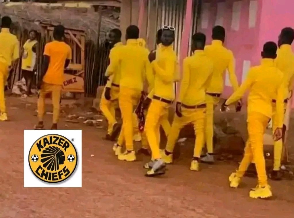 PhumlaniPeter8's tweet image. Them in Egypt