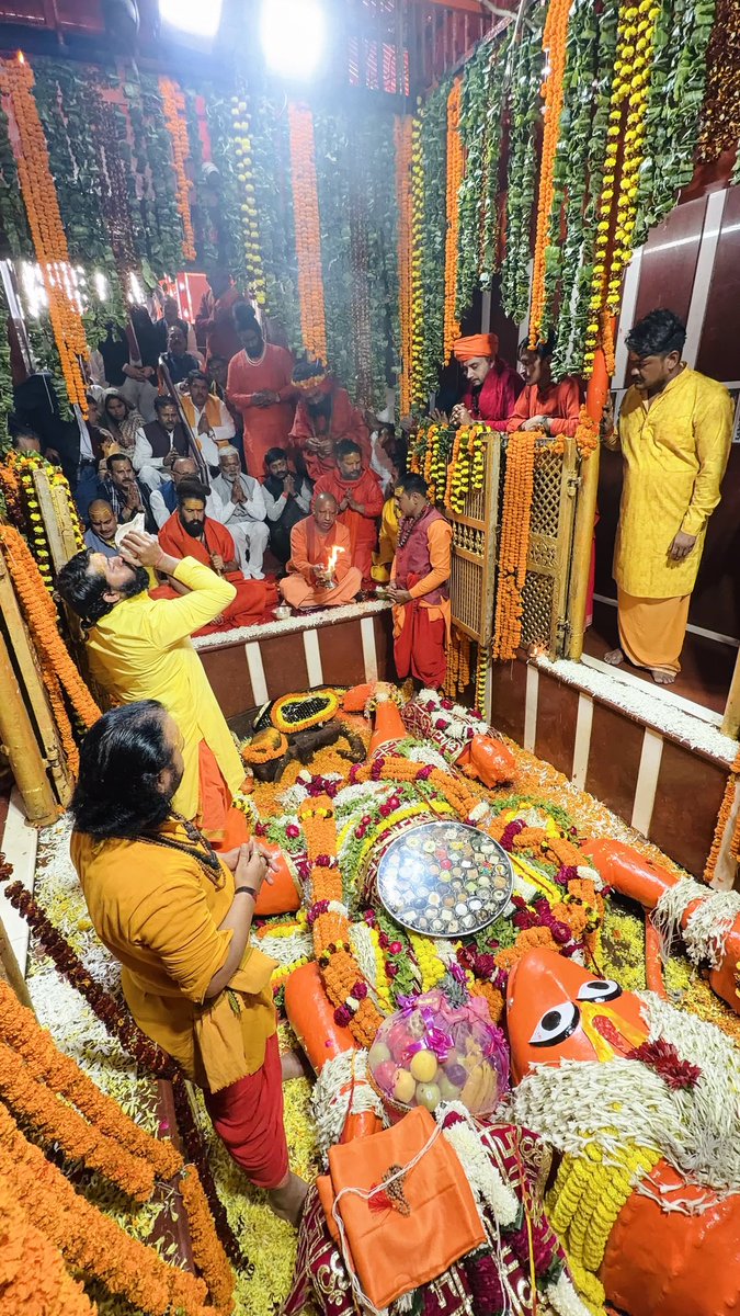 BadeHanumanJi1's tweet image. 