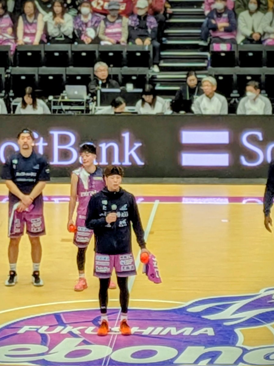 kijima222's tweet photo. 友人の誘いでバスケ観てきました🙂
地元チーム連勝中らしく気持ちよく勝ててうれしー！
陽キャスポーツのノリ楽しんできました！ https://t.co/AfSiYFxoLv