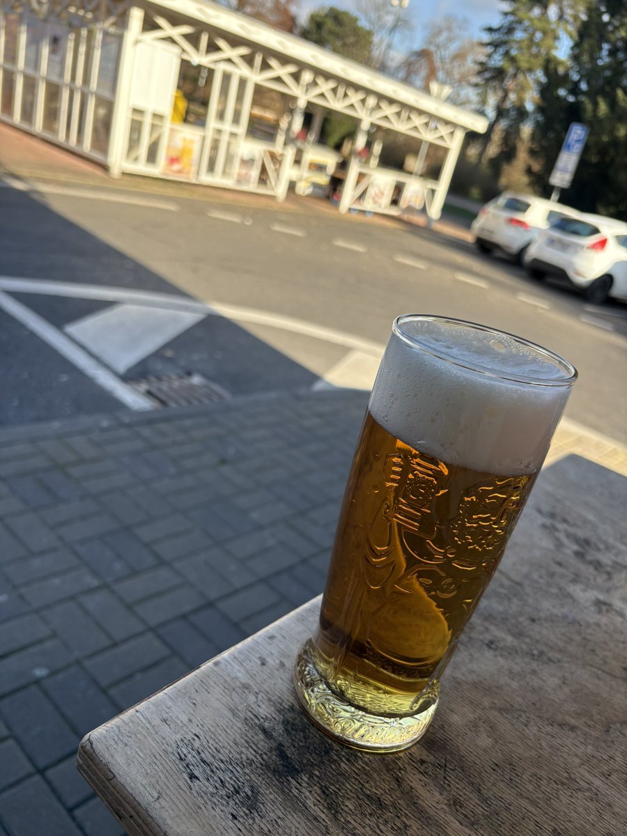 ufleku2's tweet image. Glühwein kann jeder 😉
#prost #teplice 🍺
#TL