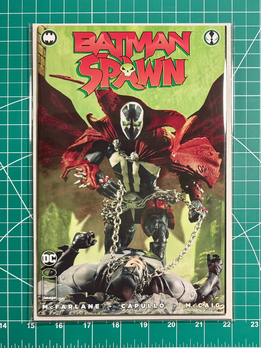 redspawnrising's tweet image. Batman / Spawn SDCC 2023 red edition.

#Spawn ⛓️🤘🔥