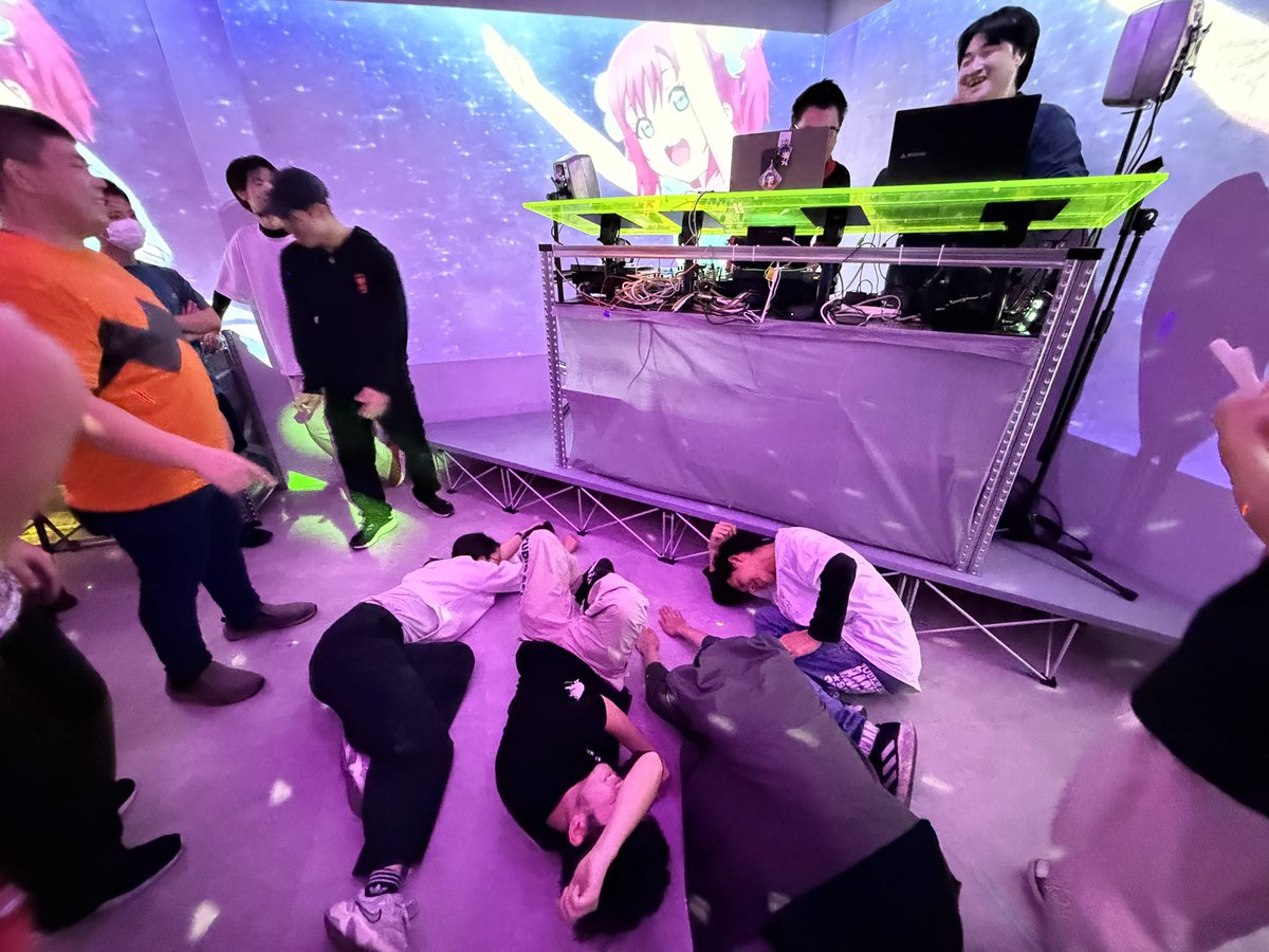 ライバー死んでて草
 #俺庭