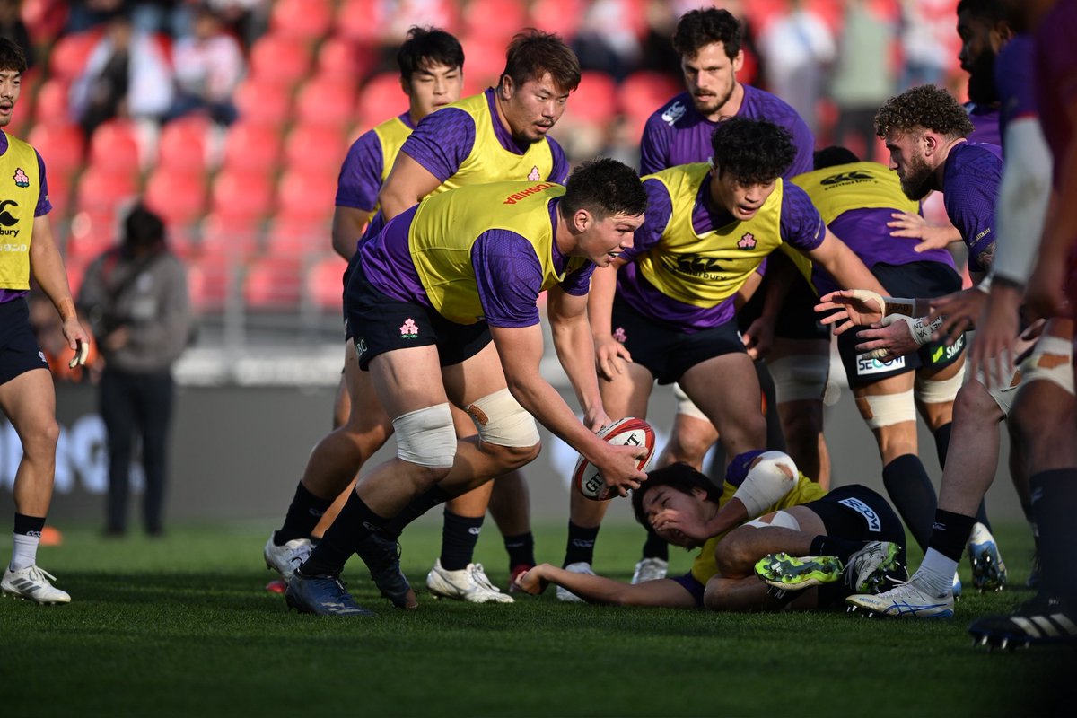 JRFUMedia's tweet image. 400試合目となるテストマッチを勝利で！！

リポビタンDツアー2025
🇯🇵日本代表 vs ジョージア代表🇬🇪
📆11月22日（土） 16:00 K.O / 日本時間21:00
🏟会場：ミヘイル・メスヒ・スタジアム
📺放送：J SPORTS 1
📡配信：J SPORTSオンデマンド / WOWOWオンデマンド

#ラグビー日本代表 #GEOvJPN