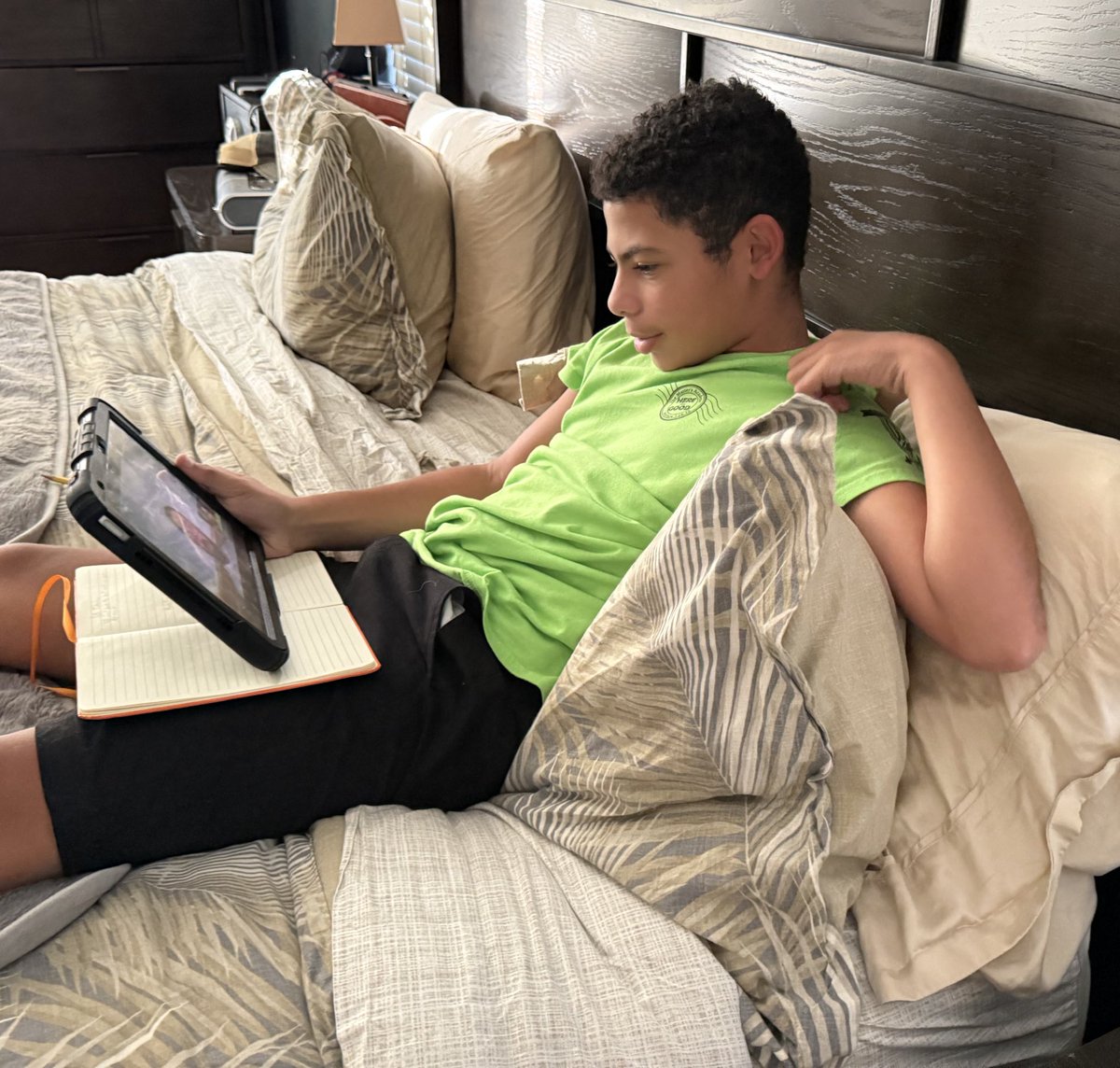 Thanks <a href="/qbslack12/">Michael Slack</a> for another great film session!!!! Who said I couldn’t still use this broken ankle time to learn. Being a QB isn’t just about throwing the football.