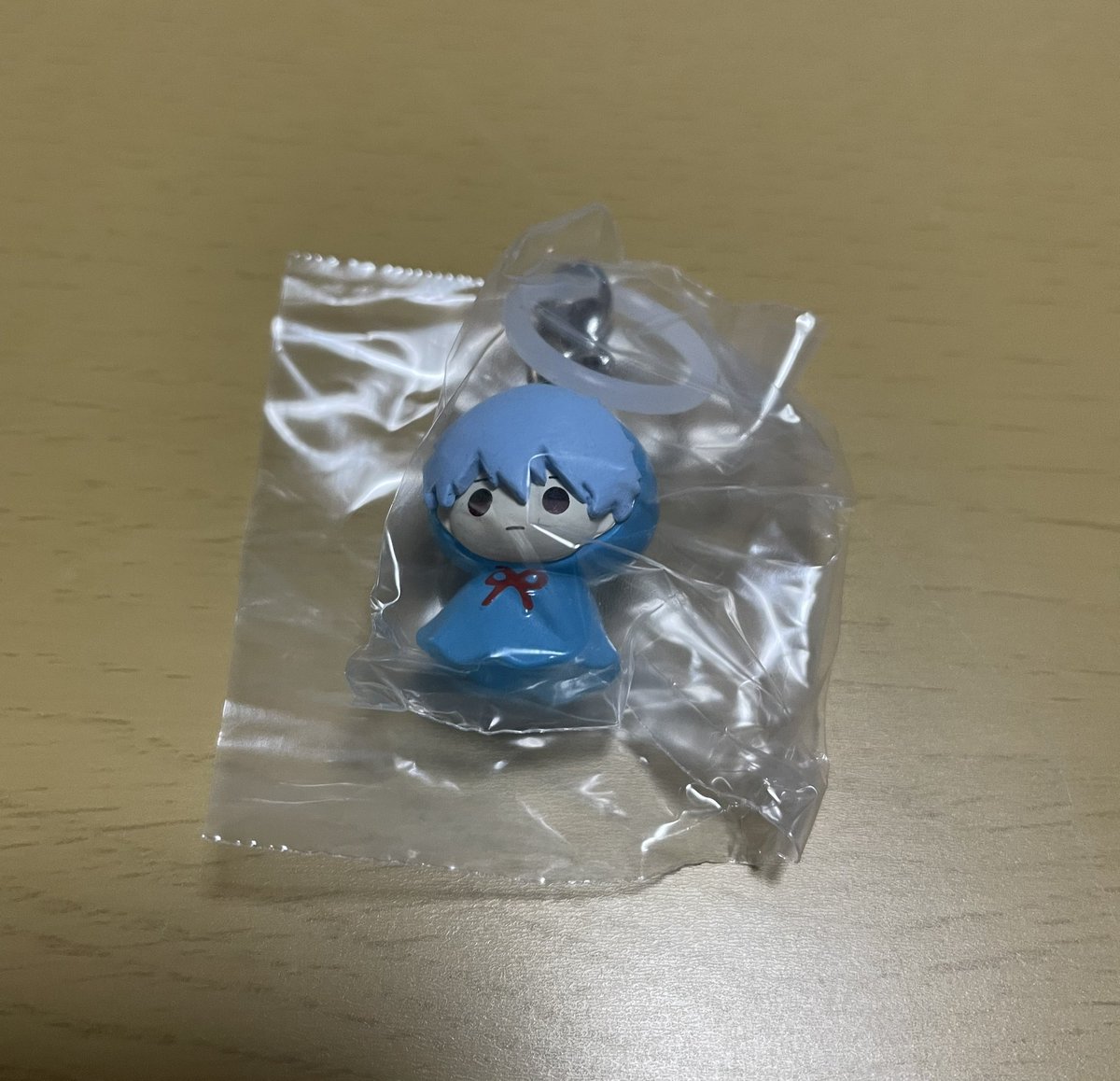 peach tweet media