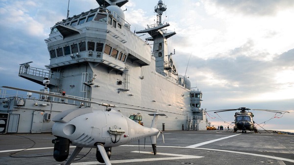 top_force's tweet image. ⚓️🇫🇷 Un rapport parlementaire plaide pour doter la @MarineNationale de porte-drones sans remplacer pour autant les porte-avions #PANG ou les porte-hélicoptères amphibies #PHA opex360.com/2025/11/22/un-…