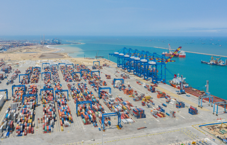 container_news's tweet image. #Ghana inaugurates completed #expansion phases at #Tema #Port

container-news.com/ghana-inaugura…