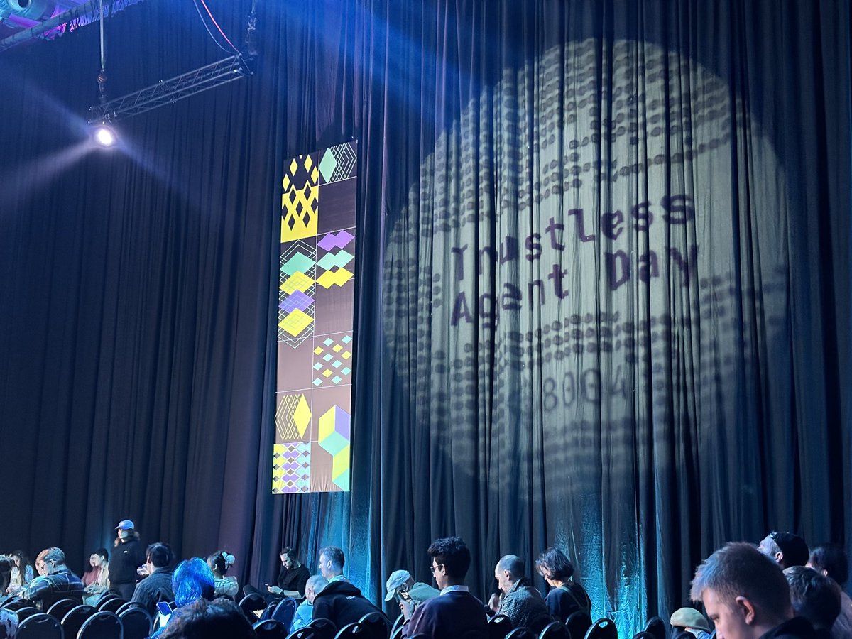 openservai's tweet image. Thank you for your SERVice @EFDevcon 🫡