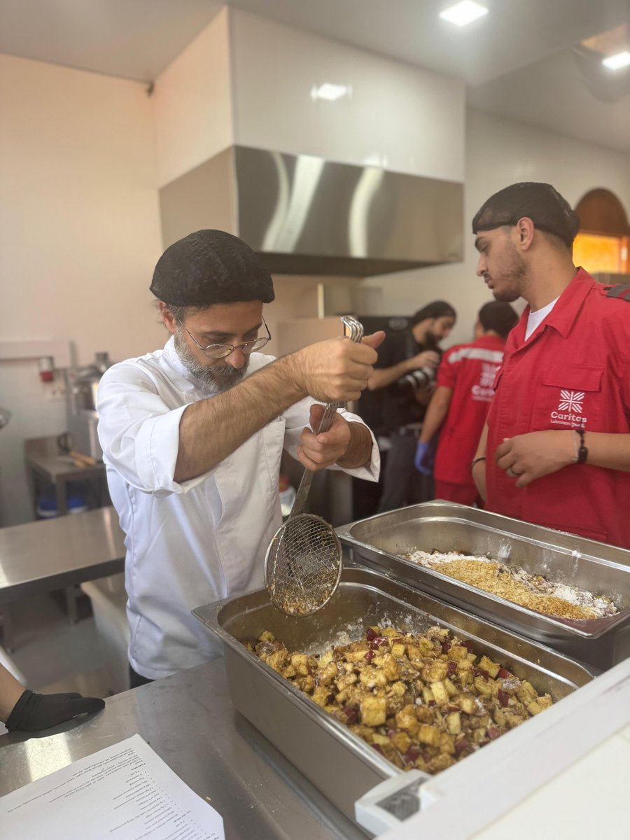 ItalyinLebanon's tweet photo. The celebrations of the #WorldWeekofItalianCuisine in Lebanon concluded w/ a solidarity lunch @Philokalia_lb, turning cuisine into a bridge of hope and support, reaffirming the spirit of inclusion and community service that distinguishes Italian Culinary Art.
#CulturalDiplomacy https://t.co/v6ctUtqImB