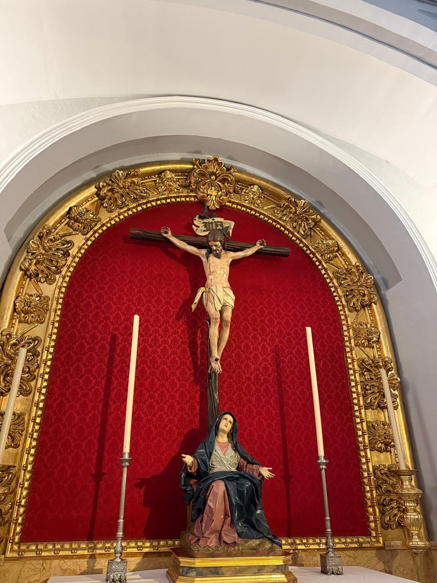 ✝️ El Santísimo Cristo del Amor y la Santísima Virgen de los Dolores ya están de nuevo en su altar tras unos días retirados del culto por labores de conservación.

#CofradíasMLG
