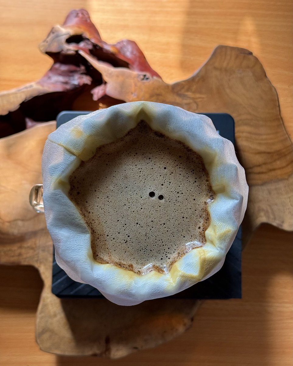 السعادة بعض الأحيان فنجال قهوة