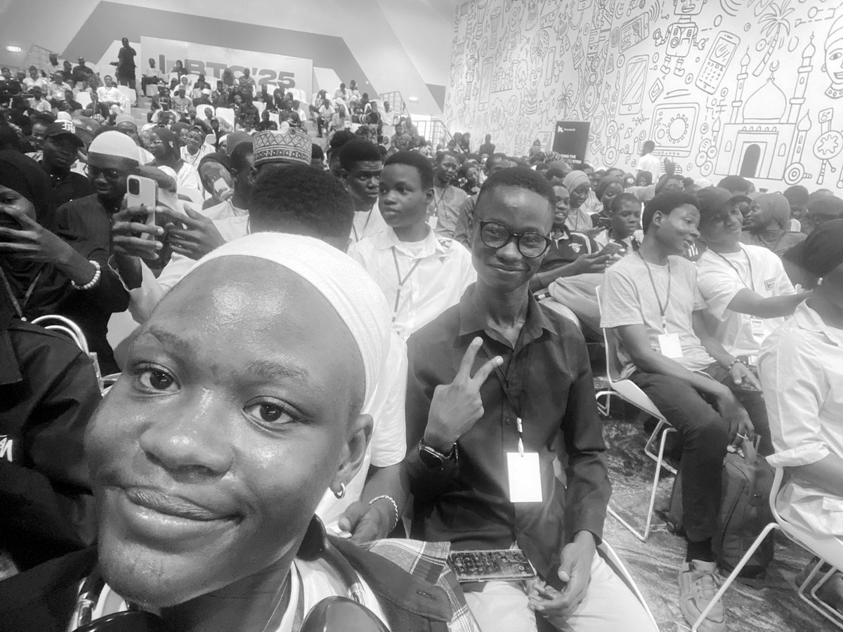 Ab_i_ke's tweet image. Live at Kwara build tech conference 2025 #kbtc25 #nextbuilders #kbtc