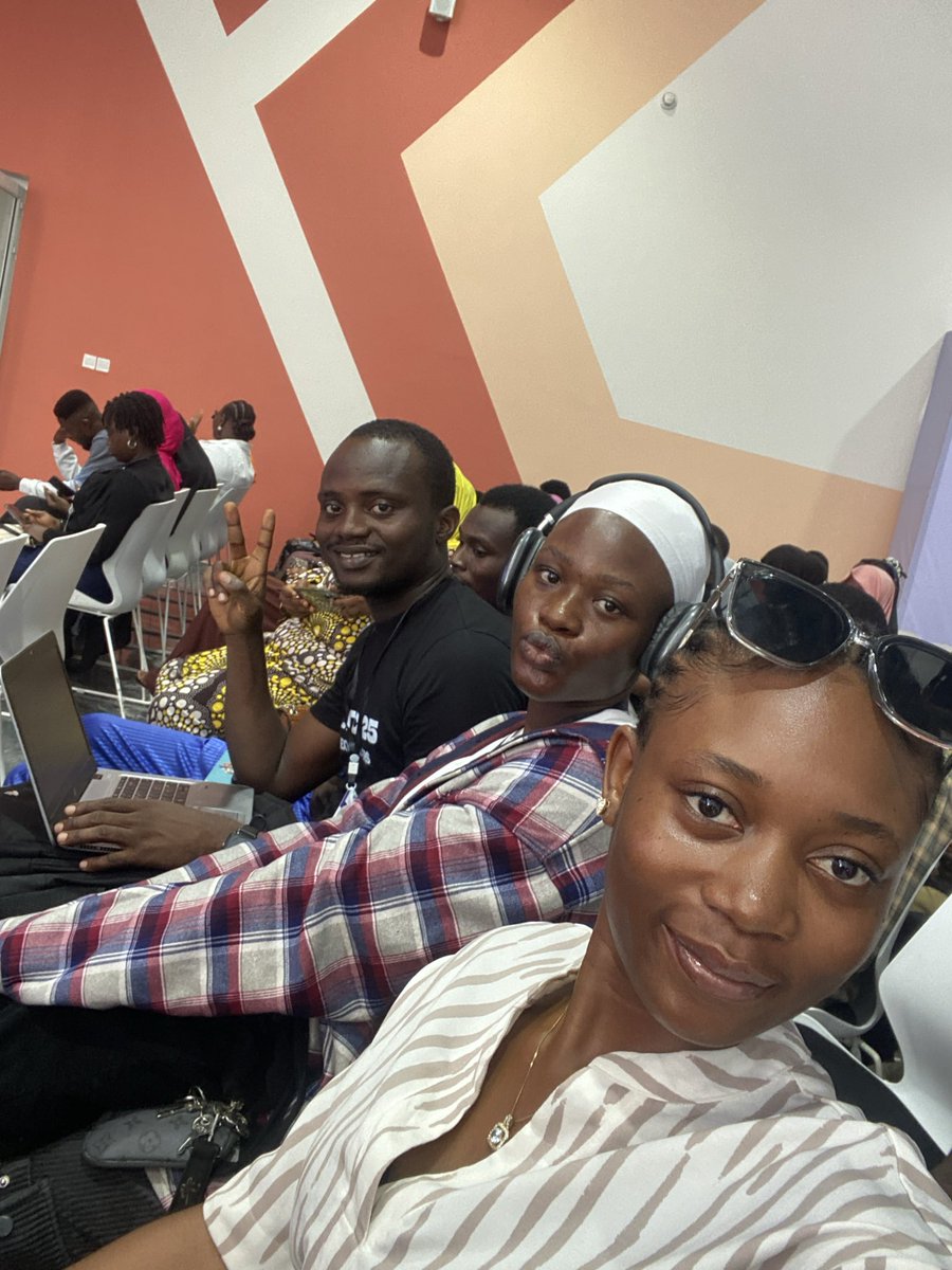 Ab_i_ke's tweet image. Live at Kwara build tech conference 2025 #kbtc25 #nextbuilders #kbtc