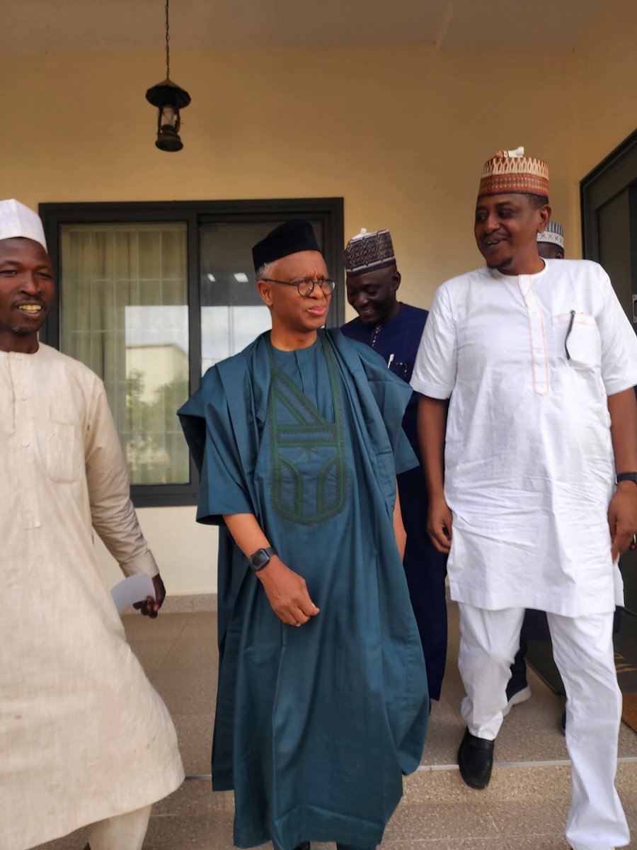 Ahmedumar___'s tweet image. Our Leader Malam Nasir @elrufai has arrived in Kaduna to attend the Arewa Consultative Forum (ACF) meeting, which is currently taking place in the city of Kaduna.