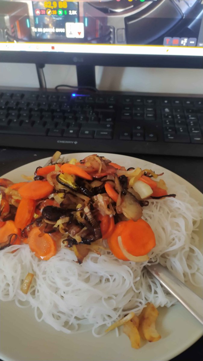 Cheapleader mais j'ai jamais autant cramé mes poireaux, j'espère que je pourrais en racheté avec mes gains!!