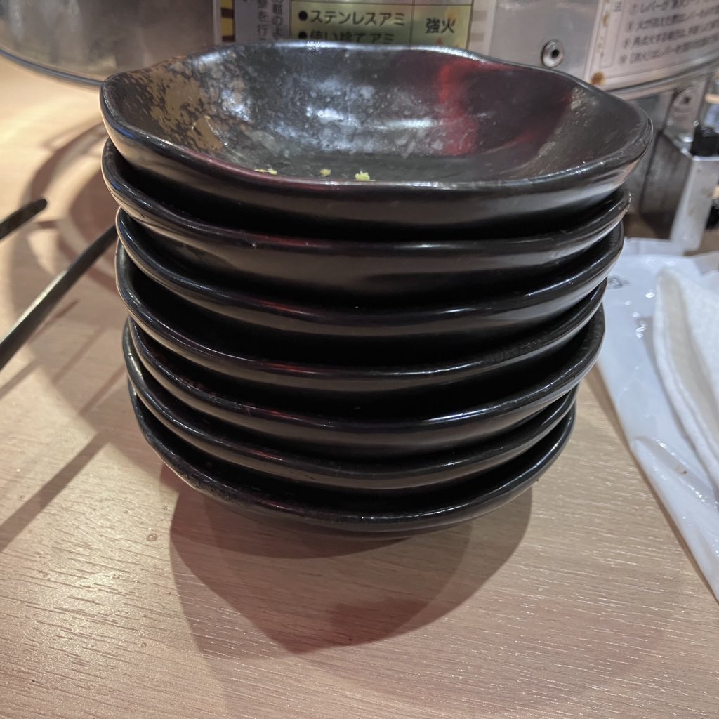 焼肉屋で単独でわさび7皿使ってみんなを怖がらせましょう