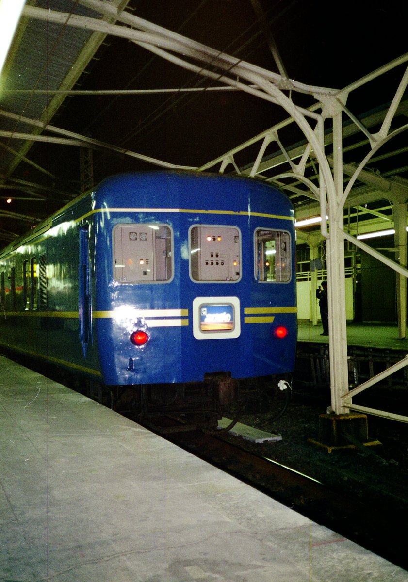 muratakec's tweet image. 学生時代に撮影した　上野駅(7)
撮影年月日不明

乱雑に保管している、ネガの取込中