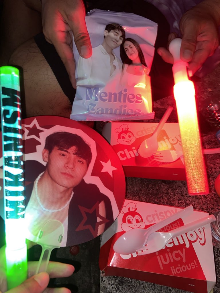 mikmiknibrenty's tweet image. First time sa team live :)) Sobrang happy ko na makita kayo both, my MikBrent &amp;lt;3
Thank you menties, mikanism and famanalo!!!

MIKBRENT ALWAYS PANALO
MIKBRENT ALWAYS PANALO