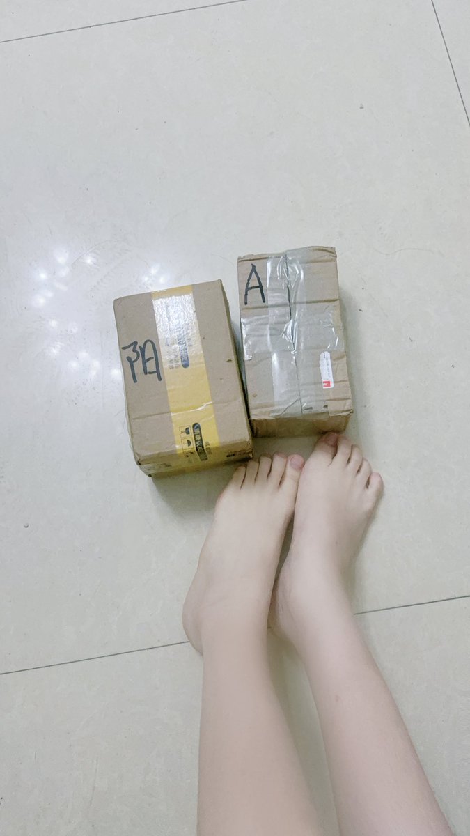 jiangjiangdewa2's tweet photo. 发 要的速定 #原味袜子 #原味内裤 #女S #玉足 https://t.co/Y7g4qbiRj3