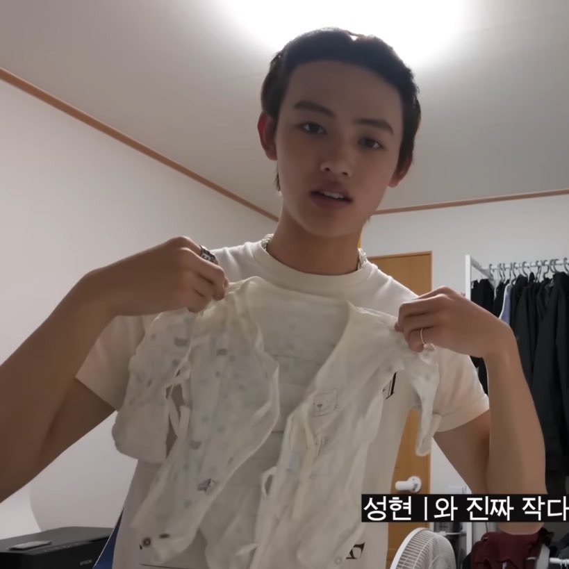 nopemex's tweet image. ชุดตอนน้องออมเคยใส่ตอนเบบี้ ตัวเท่าเดิมด้วยซ้ำ พอดีตัวเลยหนิ😭😭