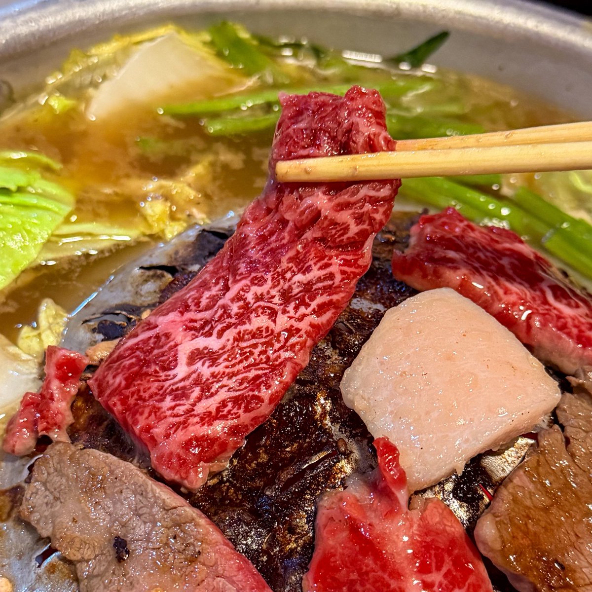 kptalonlak's tweet image. อากาศแบบนี้ ต้องกินหมูกระทะ + เนื้อวากิวกระทะ 😋🤤🔥

หมูกระทะเตา สั่งเอาจากตามไฟฟ้า
เนื้อวากิวจัดจากดองกี้ + เกลือพริกไทย

#KPตะลอนแหลก #แพรรีวิว #อร่อยบอกต่อ