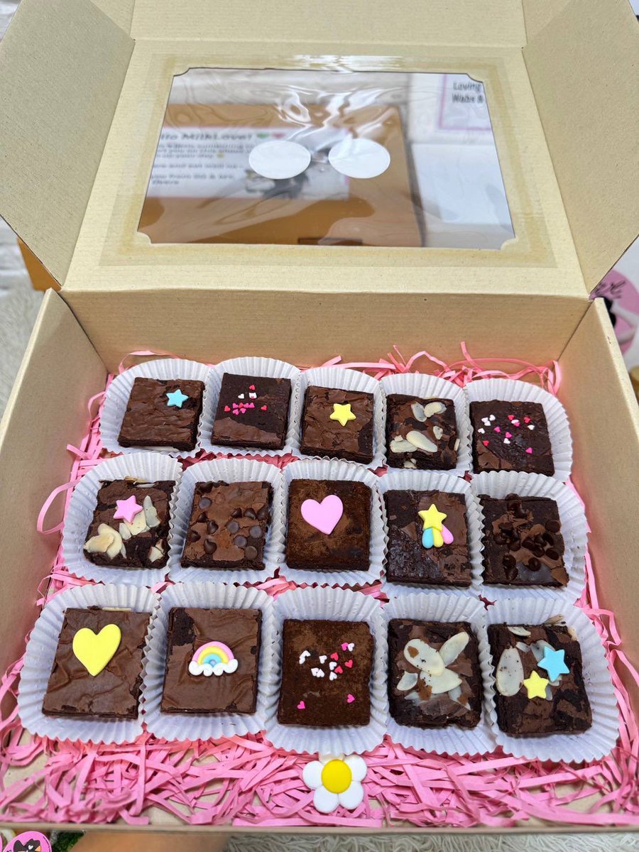 first time doing food support 🌟 
thank you ah boon <a href="/2Nyism/">wabs 💚🩷</a> jio me do this with you hehe misai muv is veli veli de cute 🫳🏻 
hope 💚💖 eat well na 🙂‍↕️😋  hehe 

SHASHAGORYA ATE THAT UP 
#GirlRulesSeriesQ11 
#MilkLove #มิ้ลค์เลิฟ