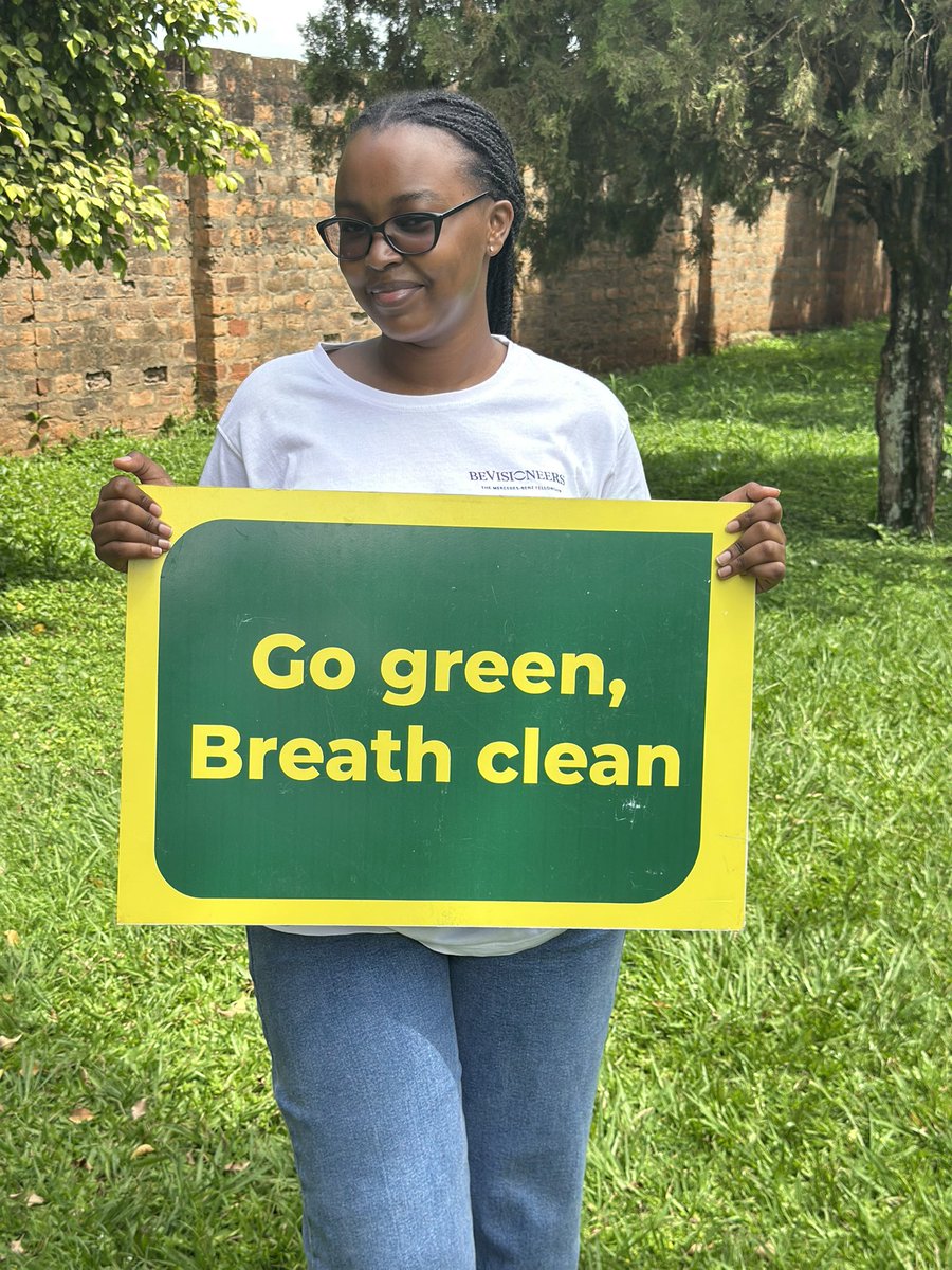 AsiimweTracyJoy's tweet image. We had our beVisioneers Kampala A Local Hub meet up and well, the conversations were heating up regarding plastic free living and our involvement as youth in it. Our lives still remain at stack unless we take on action as individuals. Let’sGoGreen #planetpositive
 #ClimateAction