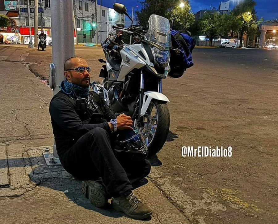 Amigos cuídense un chingo. 
excelente sábado para todos.