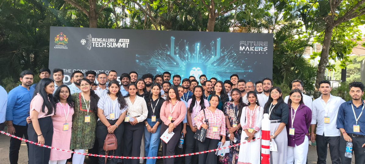 iibsonline's tweet image. 🌐 MBA 2025–27 Batch at Bengaluru Tech Summit 2025!

Our MBA students had an exciting learning experience at Bengaluru #TechSummit 2025 – “FUTURISE”, Asia’s biggest tech event shaping the future of innovation.

 #AI #DeepTech #Semiconductors  #DigitalHealth #SpaceTech
