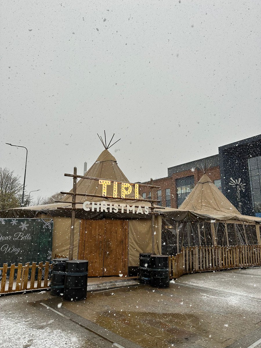 Happy Saturday, it’s just got a whole lot more festive!! 🎄

Head to Tipi Events for all the cosy vibes you could ever want! ✨

📸 Don’t forget to tag us in your cosy story snaps 🥂

#Flemingate