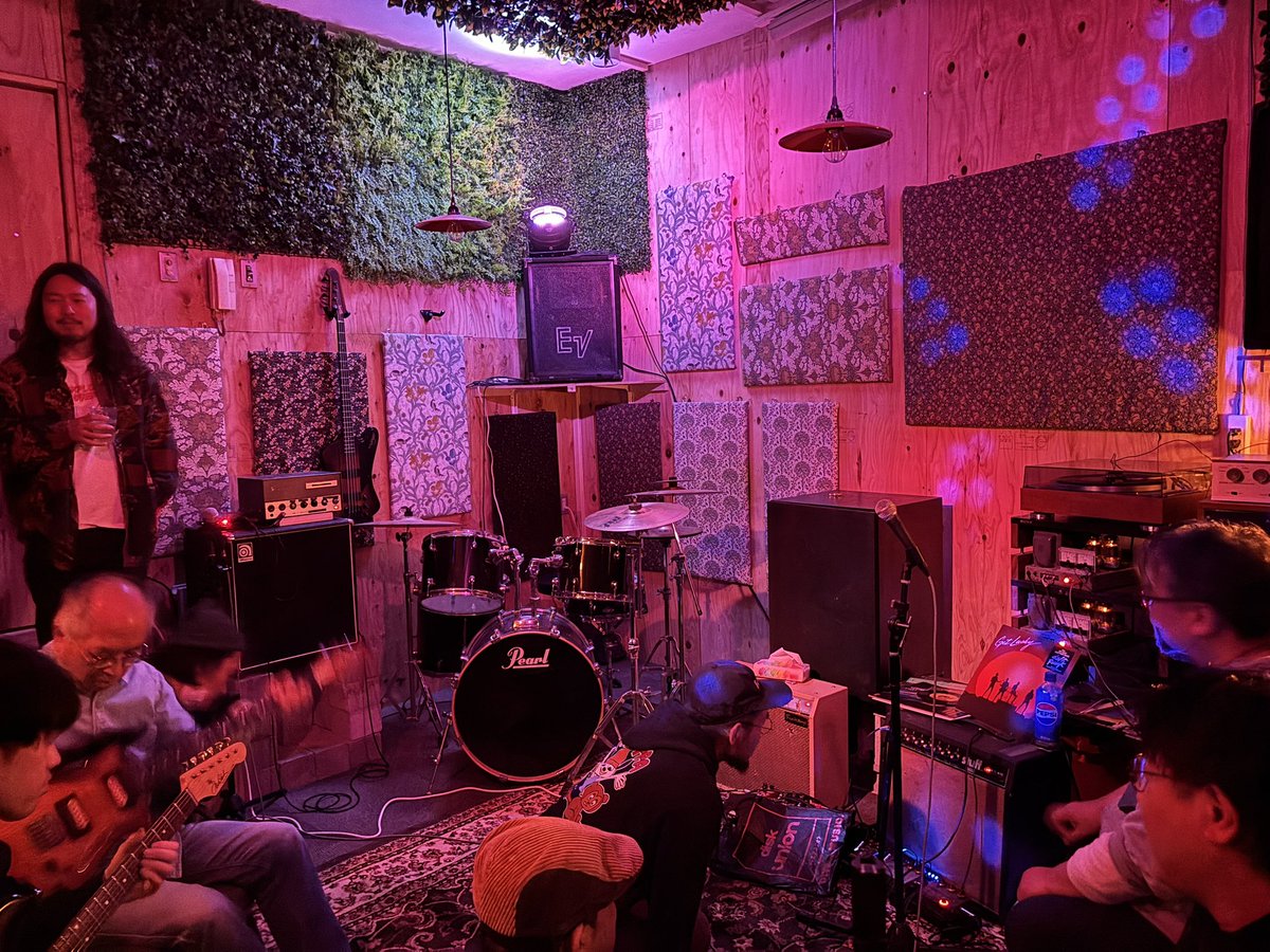 真空管オーディオでレコードのダフトパンクを聴くの図