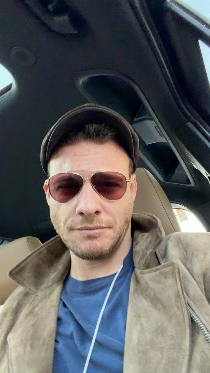 Kerem Bürsin Instagram kanalından paylaştı 

#KeremBürsin