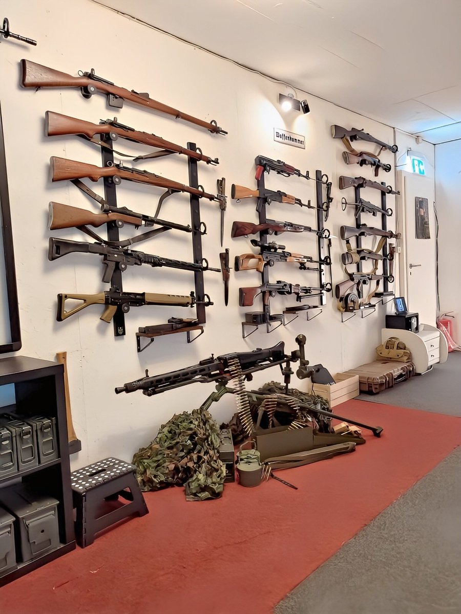 xxxladylorraine's tweet image. Finally finished my walk-in gunsafe! 🔐🔥
Been building it piece by piece to store and display my collection safely and in a climate-controlled setup.
#GunCollection #GunSafe #CollectorsRoom #WalkInSafe #FirearmsCollection #SafeStorage #CollectionSetup #SecureStorage #GunRoom