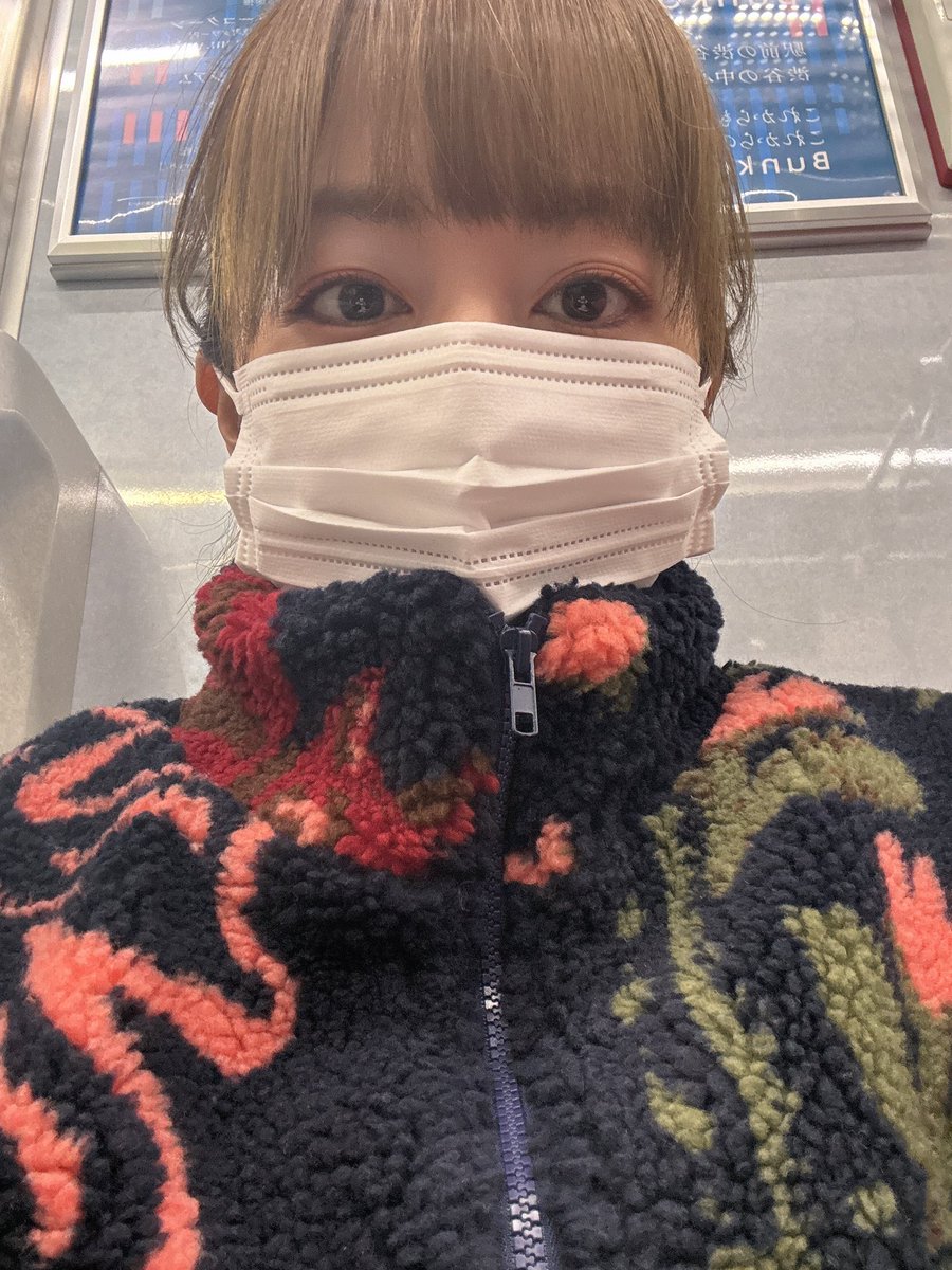 TOMO_ZO_GS's tweet photo. 本日も是非聴いてください😉🍊
(もこもこファンタジーでお出かけした時の
📸)
TOMO-ZOのファンタジーボイス SBCラジオ 2025/11/22(土) 18:45-19:00 https://t.co/HPoDK9D2PU
#ファンタジーボイス #GacharicSpin #TOMOZO #SBCRADIO https://t.co/f97LT7gU4l