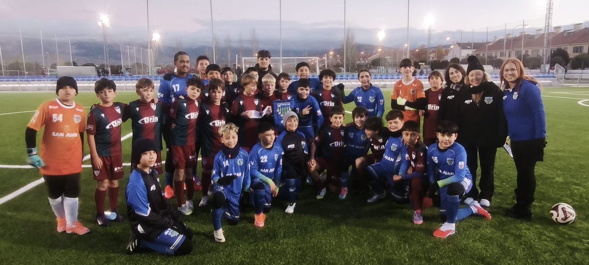 Partido amistoso entre nuestro alevín B y la Academia de Fútbol Metropolitan de Puerto Rico. 
Una experiencia más en el aprendizaje de nuestros jugadores.
