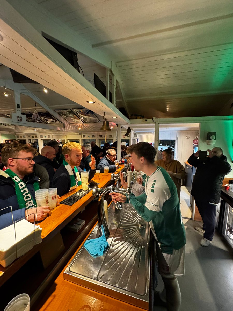 SV_Schapekoppen's tweet photo. Prachtige afsluiting van een koud gelijkspel tegen Vitesse. In het Supportershome was het gezellig en lekker warm!
Volgende week vrijdag speelt FC Dordrecht weer thuis, dan tegen Jong FC Utrecht.
https://t.co/Z23yAtB8Ce https://t.co/6tjOdhCV6U