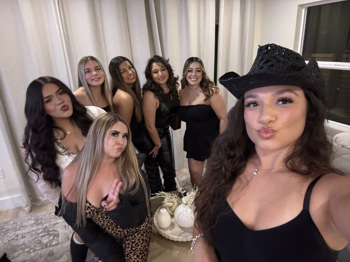 sofia gomez tweet media