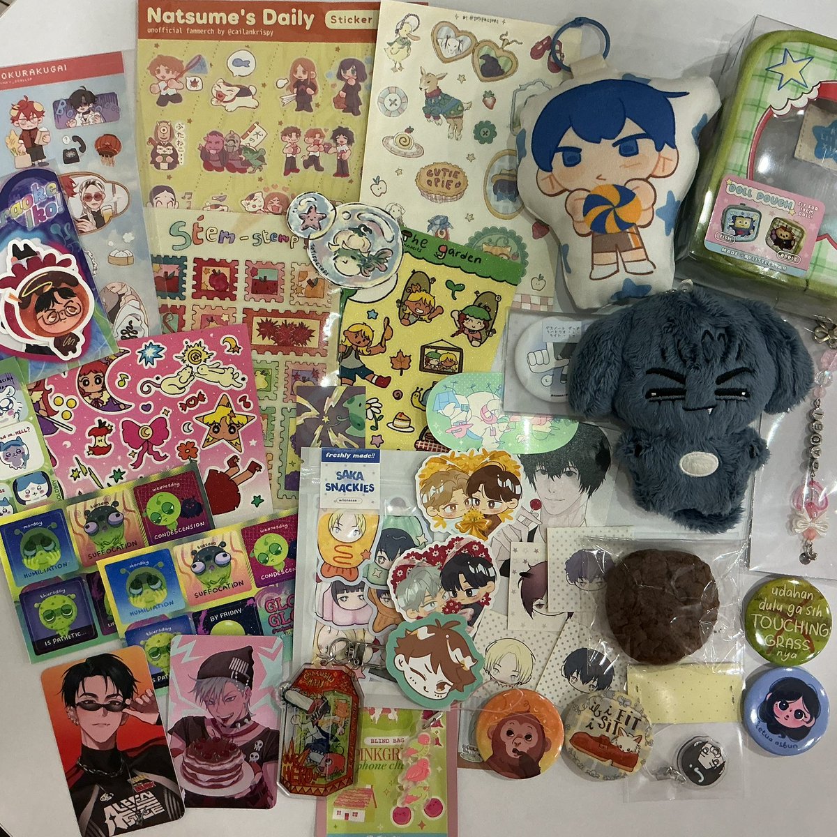 this cf haul is full of stickies! yippiee! was so excited to put my hands on them since i cannot attend cf again sigh…. thank you so much kepada <a href="/cvocomilk/">reksa</a> and <a href="/mngosaurus/">mil - slr</a> udh membantu gweh memborong ini mwahhh 😘