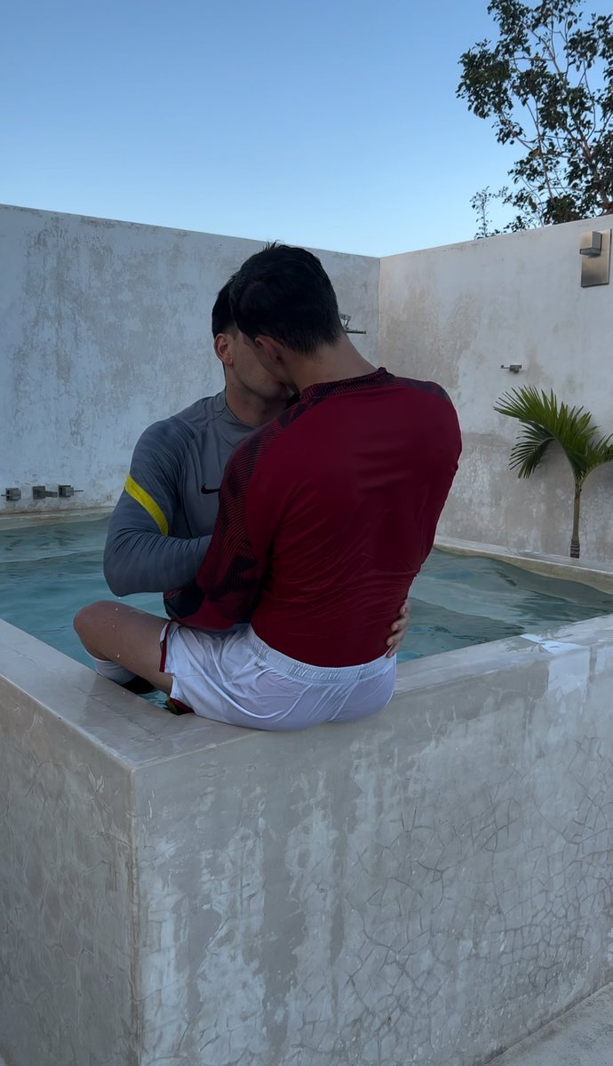 jackhunterwet's tweet photo. RT this and we will send the full video to random people who did ❤️🔥 or watch the full video here: https://t.co/BjhvTt0wcV https://t.co/FcTBVuOW2s