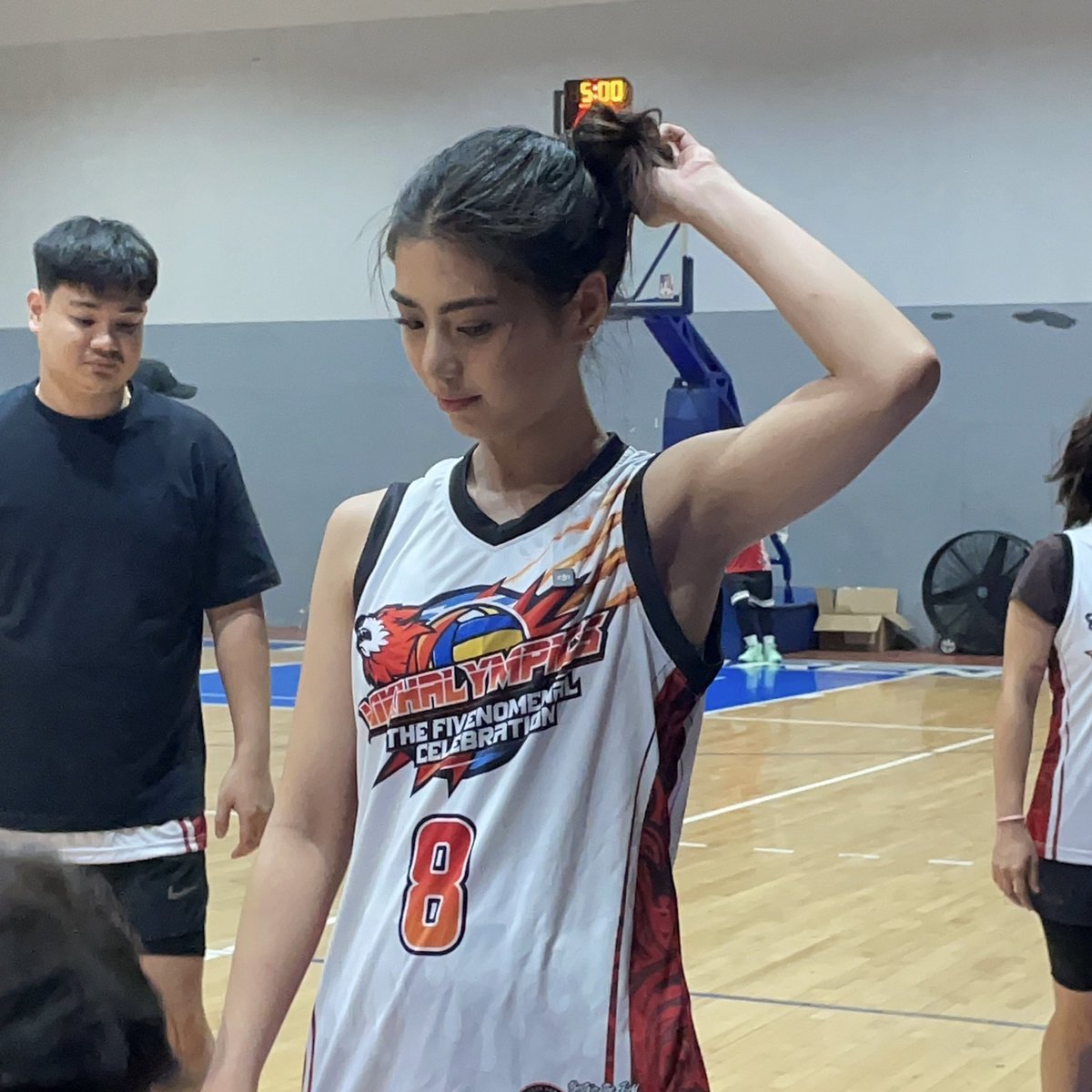 mikhsdaiahry's tweet image. crush ko yan sya