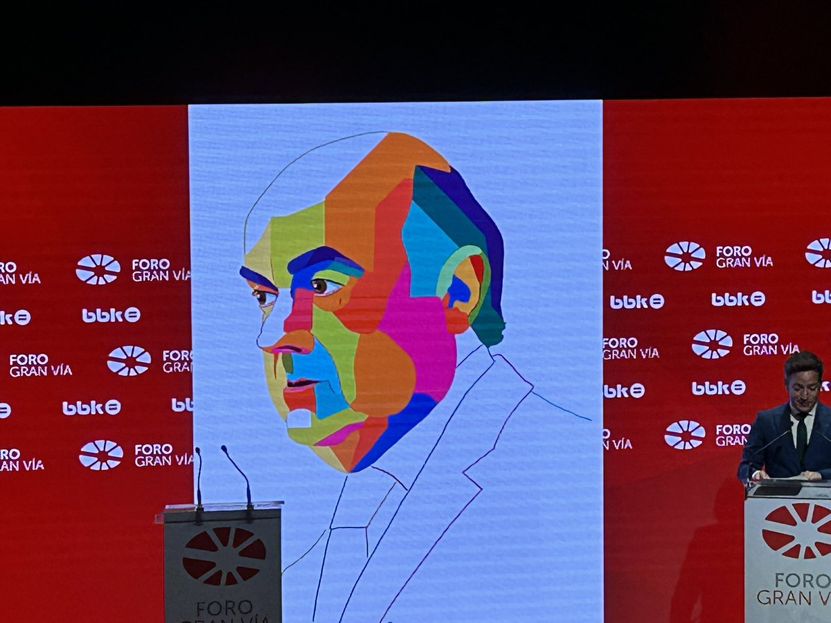 eandradepp's tweet image. 👏👏👏La @salaBBK inauguró ayer con el  vicepresidente del  #BCE , Luis de Guindos, el #ForoGranVia 
👏👏Un nuevo foro de economía que siempre es un tema de actualidad.
💪💪Y donde hay actualidad económica allí estoy junto con la portavoz de @PPJuntasBizkaia @RaquelGlezDiez